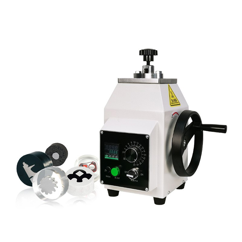 XQ-2B Uathoibríoch Meaisín Inleagtha Eiseamail Mhiotalagrafaíochta XQ-2B